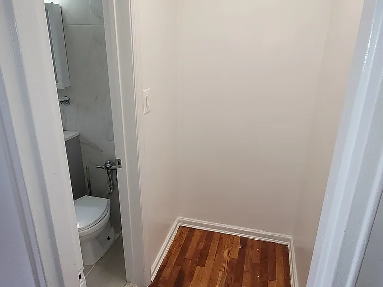 2 W End Ave #4J — Photo 7