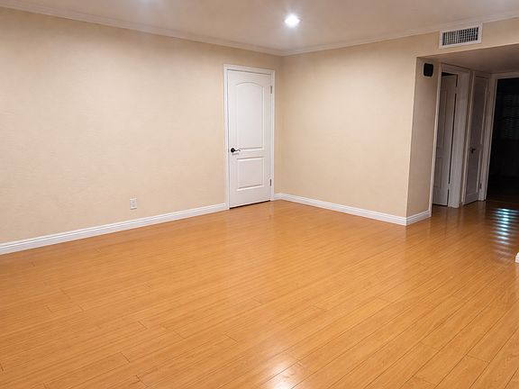 4th image of 10055 Samoa Ave APT 101