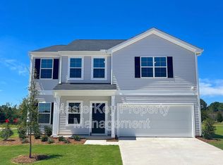 686 Marrian Dr, Clayton, NC 27520