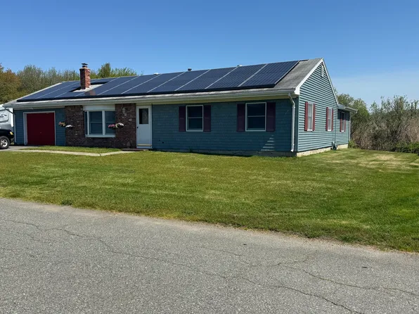 52 Sheraton Ave, Somerset, MA 02725