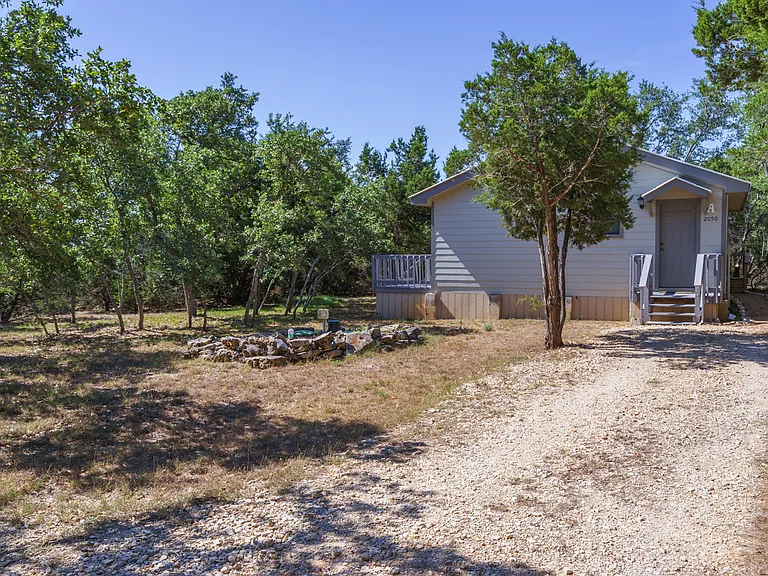 2090 Dara Ln #A — Photo 2