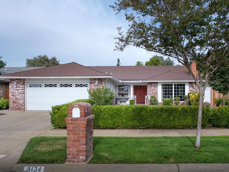 2nd image of 8134 N Mariposa St