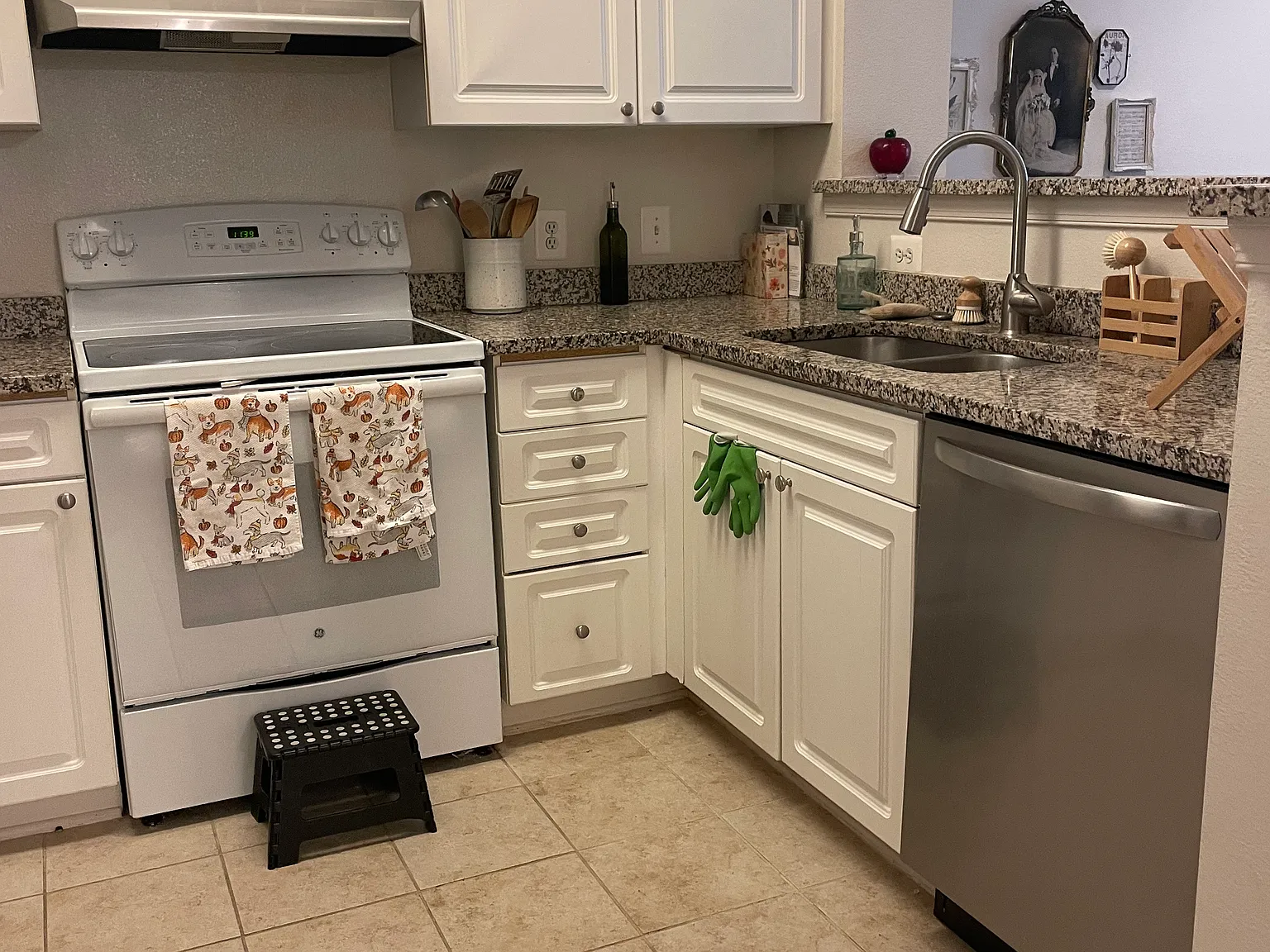 1 bed, 806 sqft, $2,100 — Photo 3