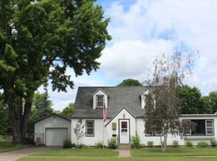 614 2nd St NW, Aitkin, MN 56431