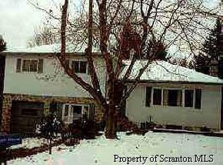 114 Lynnwood Rd, Waverly, PA 18471