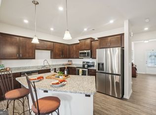 156 Sawgrass Dr, Ball Ground, GA