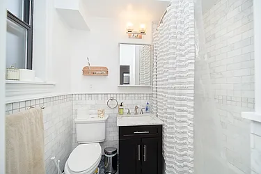 Rented by Living New York