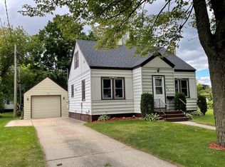 508 E 5th St, Shawano, WI 54166