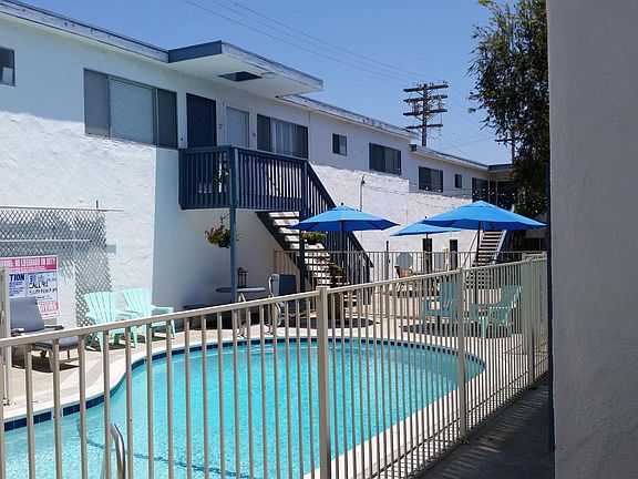 4th image of 2030 S Tremont St APT 16