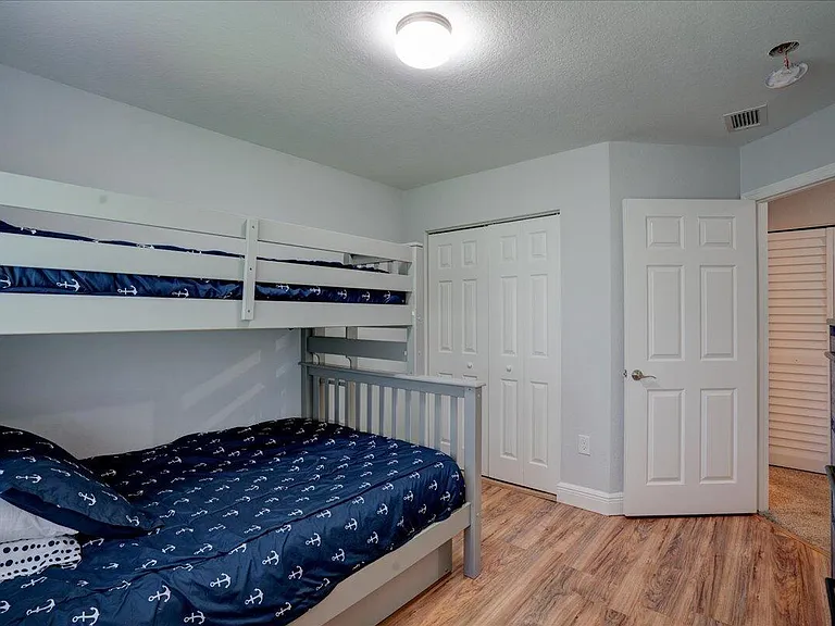 6633 Old Farm Trl — Photo 14