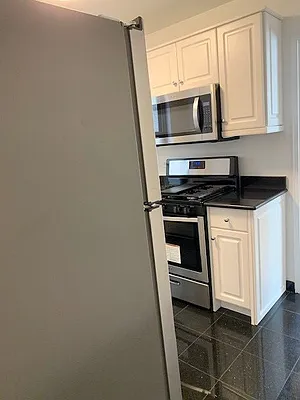 Rented by UES Management | media 2