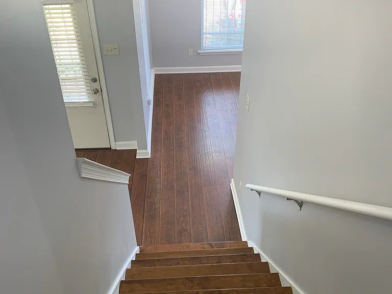 158 Keel Ave — Photo 12