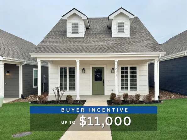 1011 NE Heights Ln, Bentonville, AR 72712