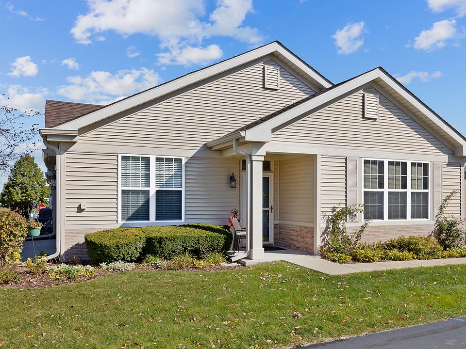 1st image of 16474 Crescent Lake Dr