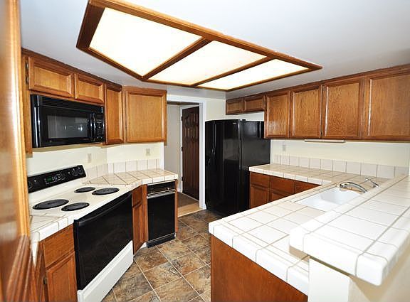 4th image of 22103 Vista Del Plaza Ln APT 6