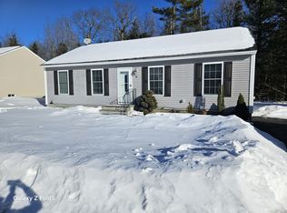 26 Fox Hollow Dr, Auburn, ME 04210