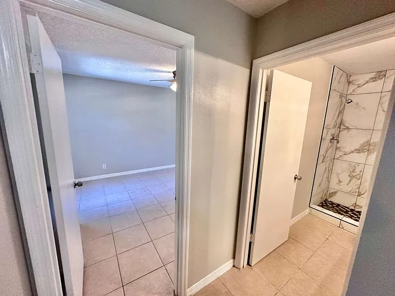 2835 Stoneway Ln #D — Photo 18