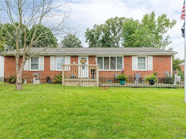 917 Yorkshire Rd, Colonial Heights, VA 23834