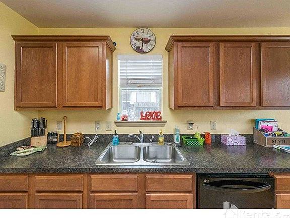 4th image of 86 Lilly Ln