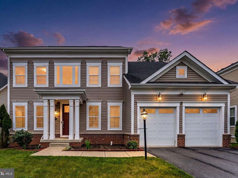 1st image of 23754 Kilkerran Dr