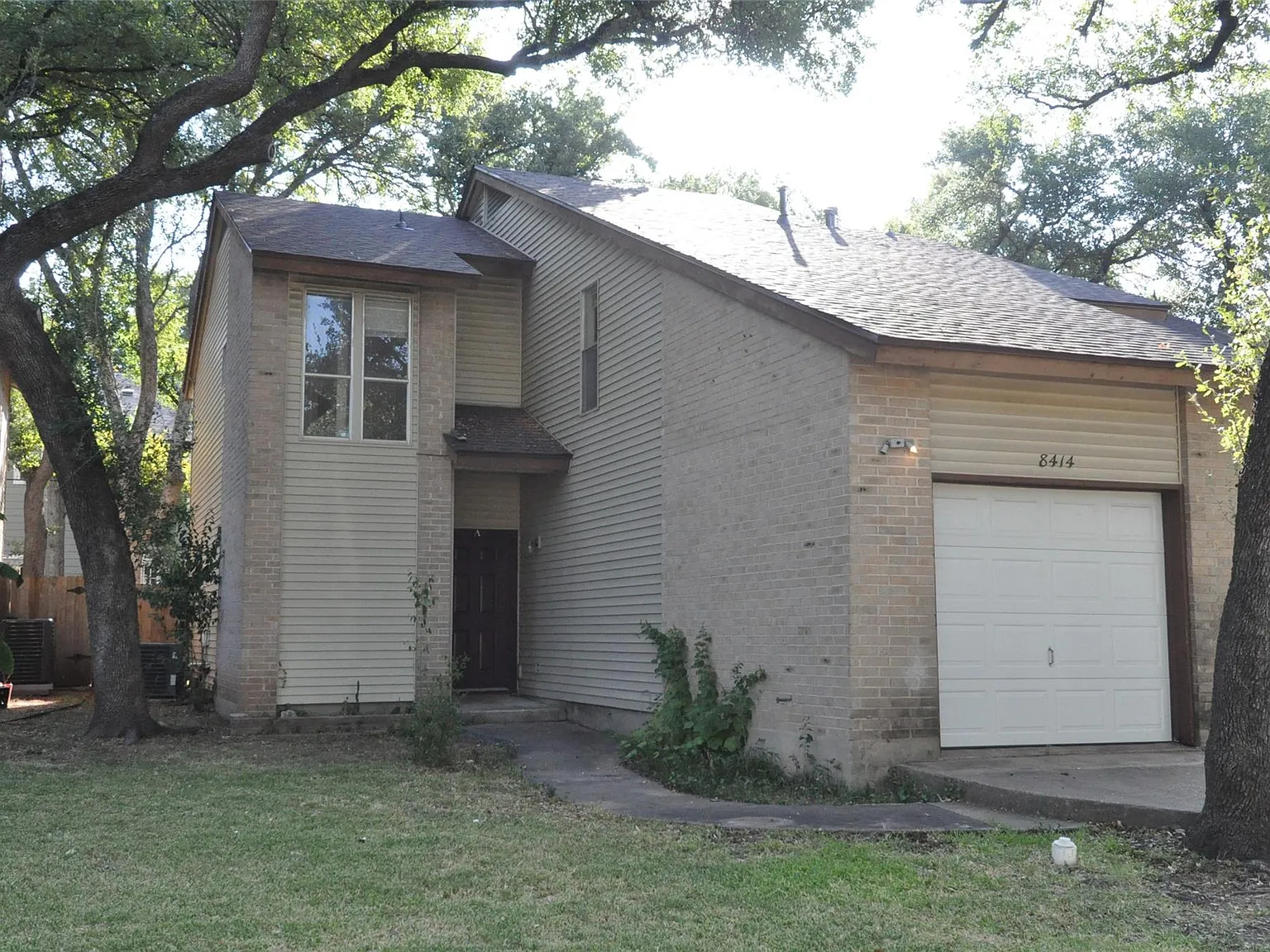 3 bed, 2.5 bath, 1601 sqft, $1,650 — Photo 1