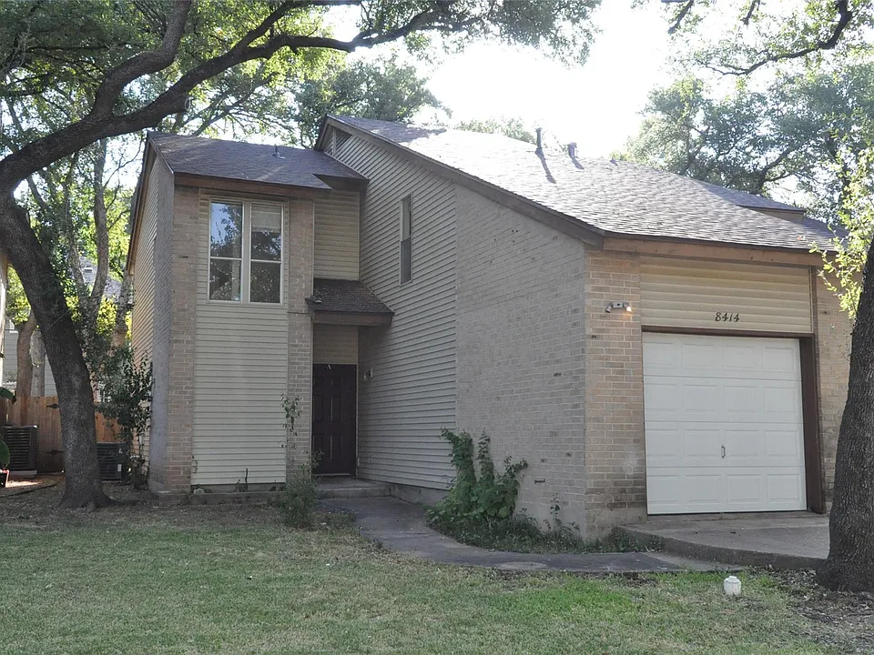 8414 Fathom Cir #B