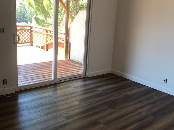 5th image of 1047 Glacier Ave