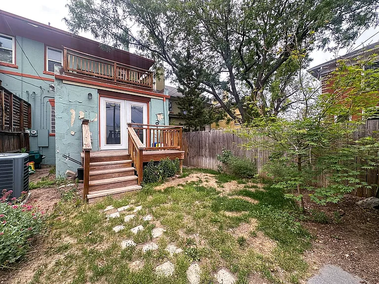 315 N Lincoln St — Photo 37