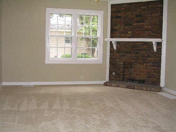 3rd image of 732 Taylor Dr SE