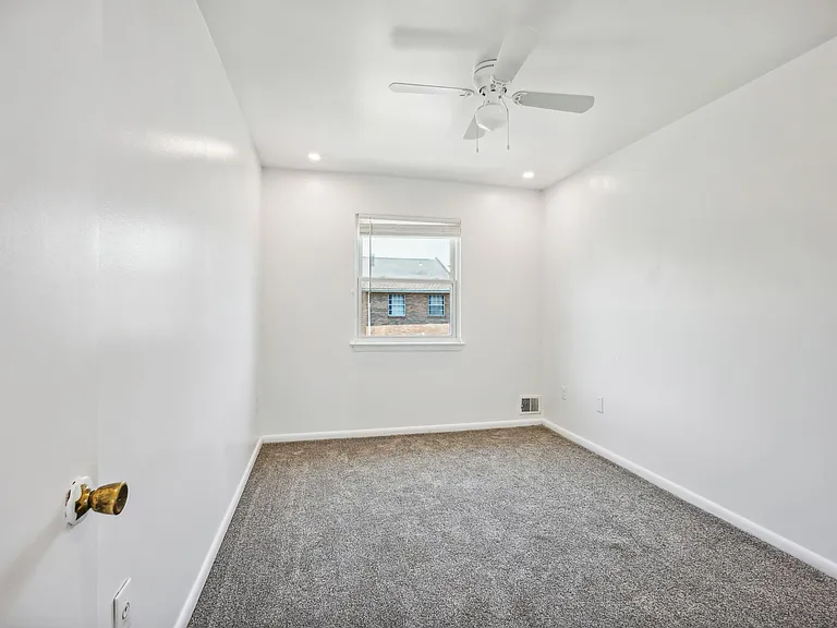 3019 Sunset Ln — Photo 25