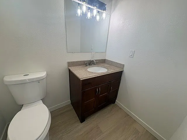 2828 E 70th St #2828 — Photo 3