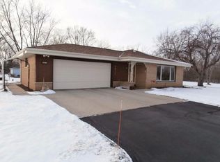 9913 S 76th St, Franklin, WI 53132