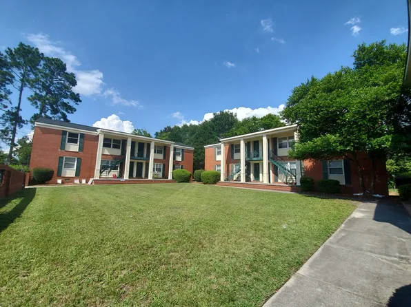 312 S Zetterower Ave #12, Statesboro, GA 30458