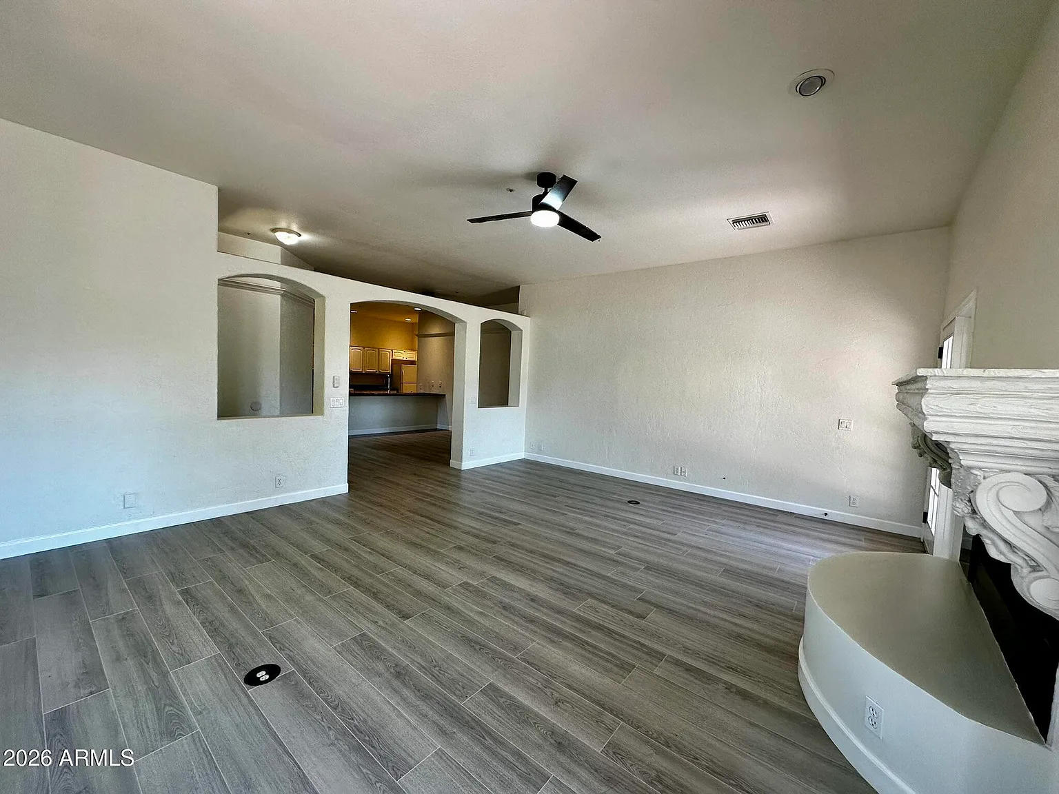 3 bed, 2.5 bath, 1634 sqft, $2,395 — Photo 4