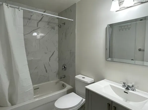 3025 The Credit Woodlands #307, Mississauga, ON L5C 2V3
