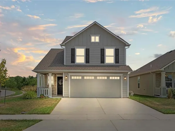 803 W 30th Ter, Lawrence, KS 66046