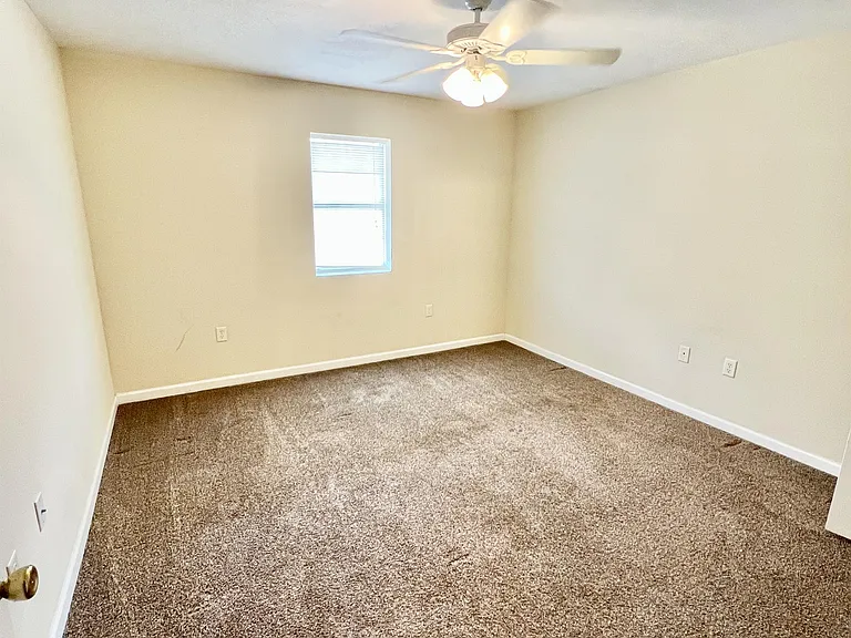4720 Common St — Photo 5
