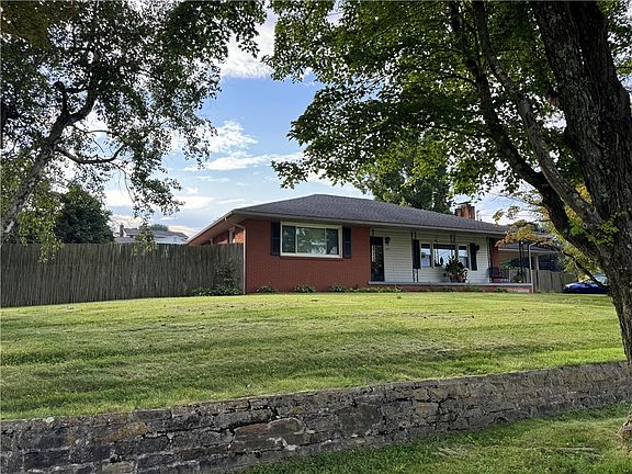 3rd image of 675 Blaire Rd