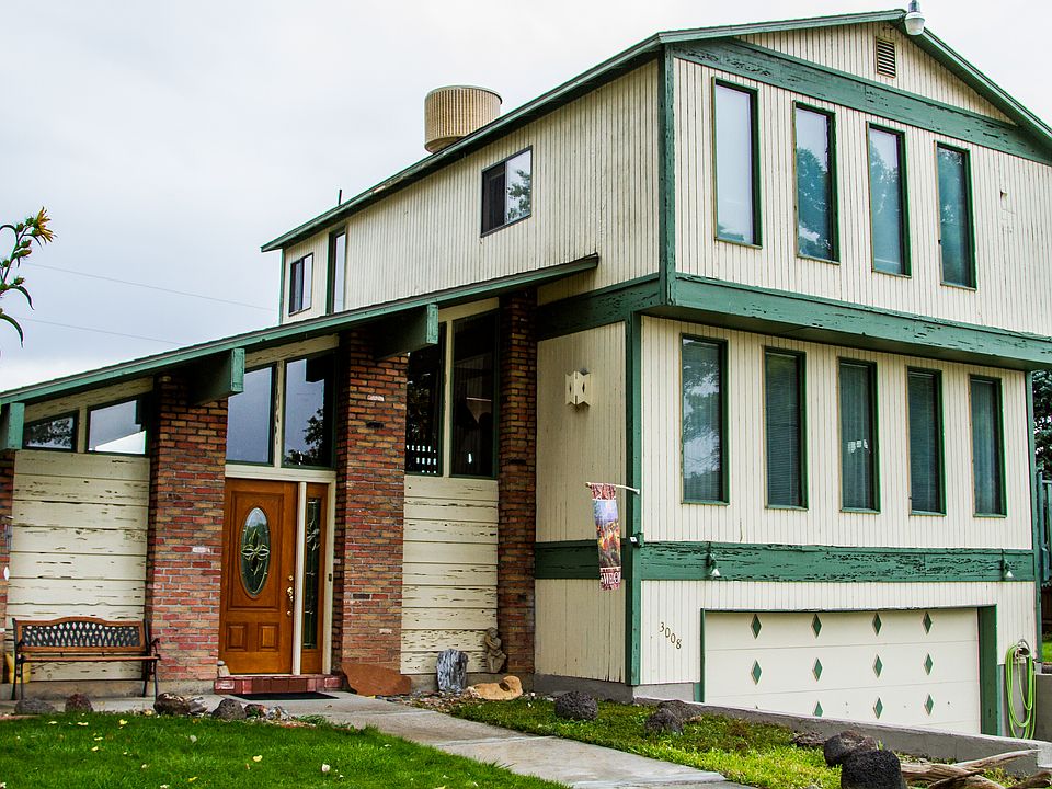 3008 Vine Rose Way