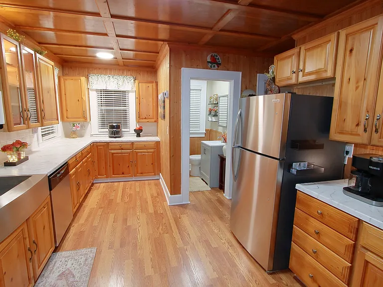 3101 Hickory Hwy — Photo 7