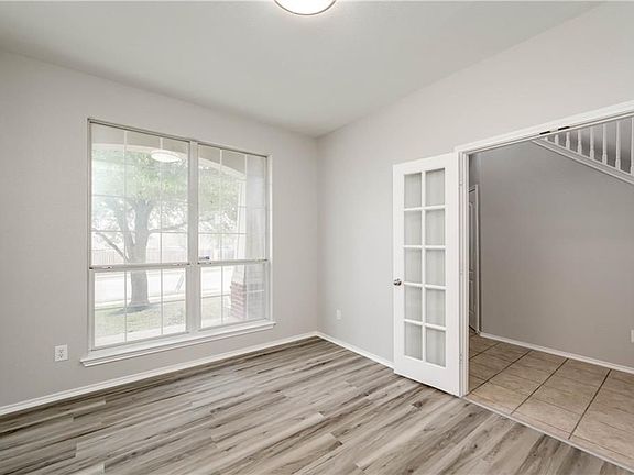 4th image of 20212 Farm Pond Ln