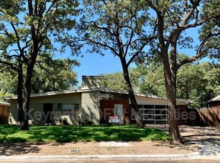 501 Nottingham Dr, Irving, TX 75061