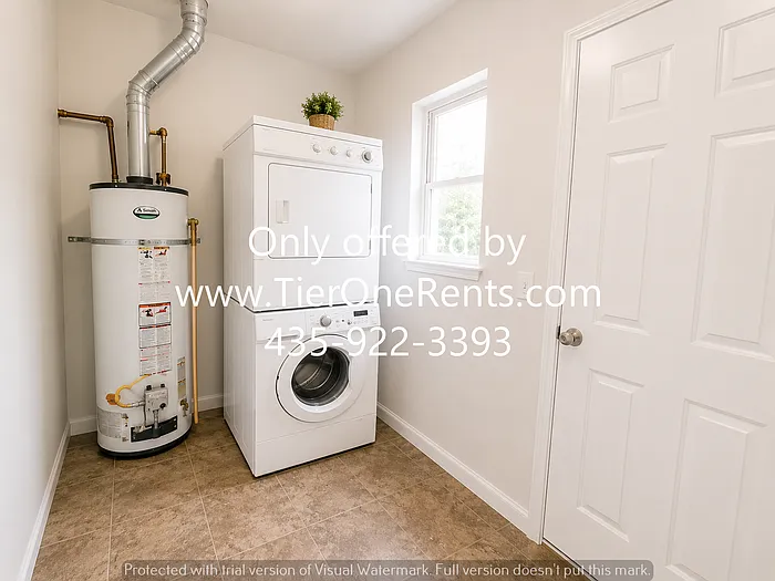 743 E Hawthorne Ave — Photo 8