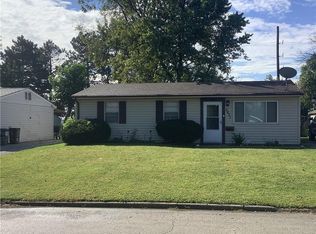 2821 E Cardinal Dr, Decatur, IL 62526