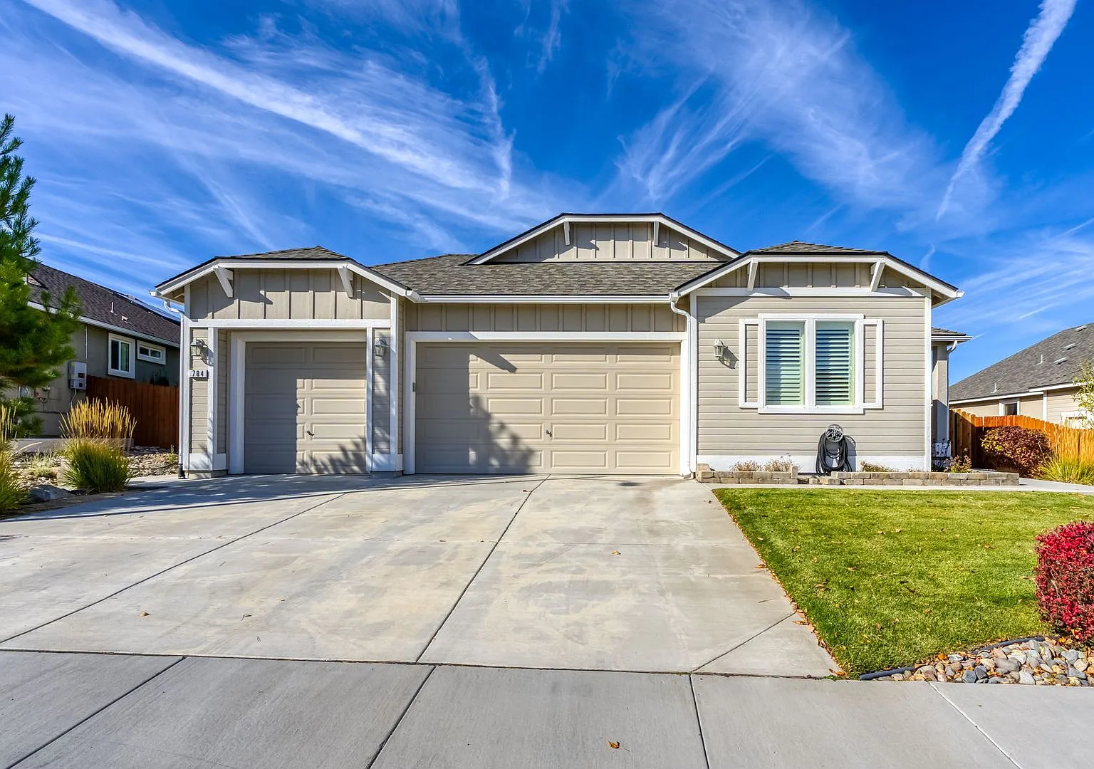 Fully Furnished Home Available Now. — Photo 2