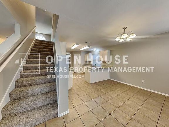 5th image of 9121 Newport Ln