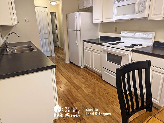 4th image of 4460 S Poplar St Unit 204C