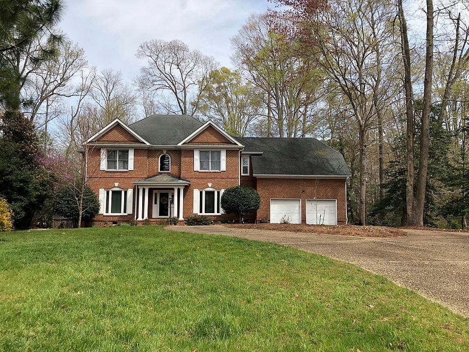 All Brick Home on 1 Acre Lot