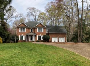 203 Sunrise Bluff Ln, Smithfield, VA 23430