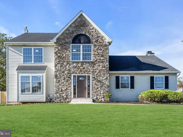 45 Aberdale Ln, Sicklerville, NJ 08081